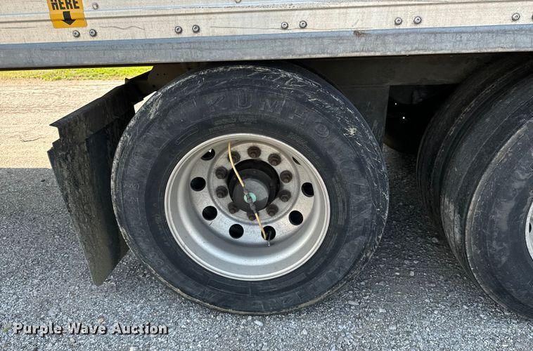 image for item DX0941 2013 Wabash refrigerated van trailer