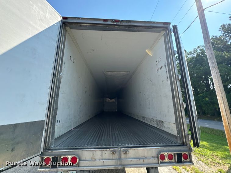 image for item DX0942 2013 CIMC 531SRB03 refrigerated van trailer