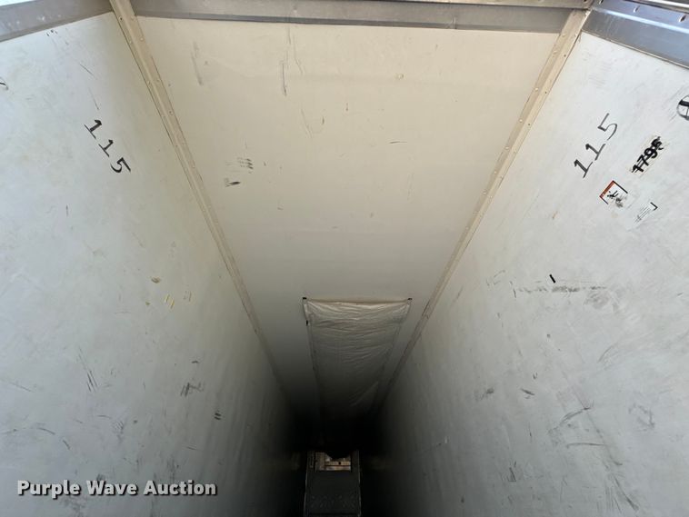 image for item DX0942 2013 CIMC 531SRB03 refrigerated van trailer