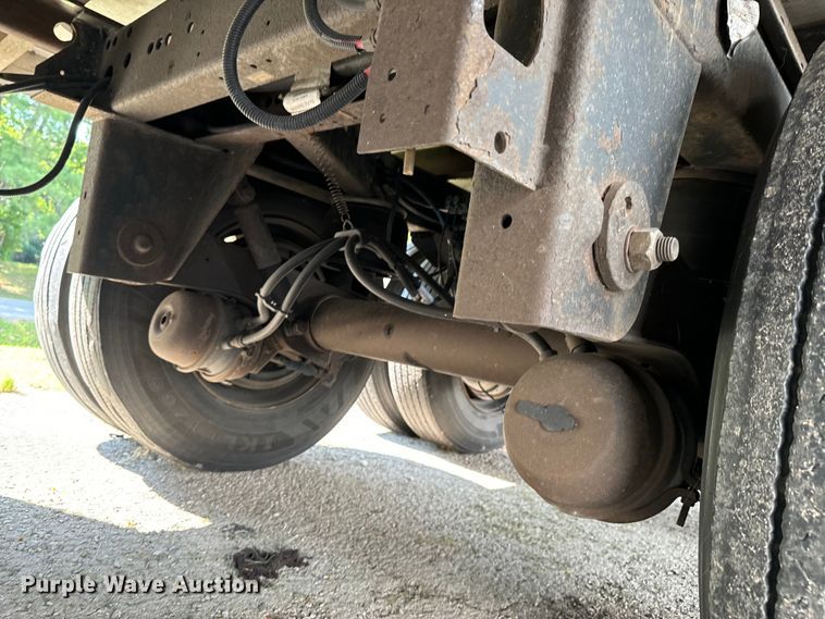 image for item DX0942 2013 CIMC 531SRB03 refrigerated van trailer