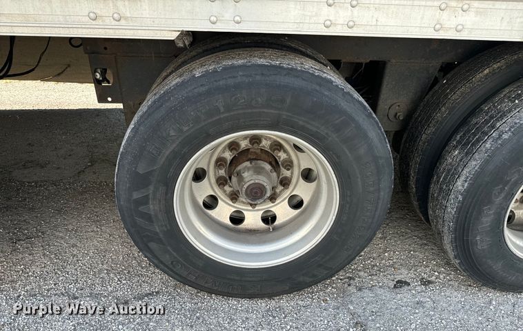 image for item DX0942 2013 CIMC 531SRB03 refrigerated van trailer