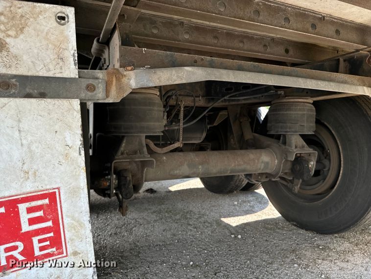 image for item DX0942 2013 CIMC 531SRB03 refrigerated van trailer