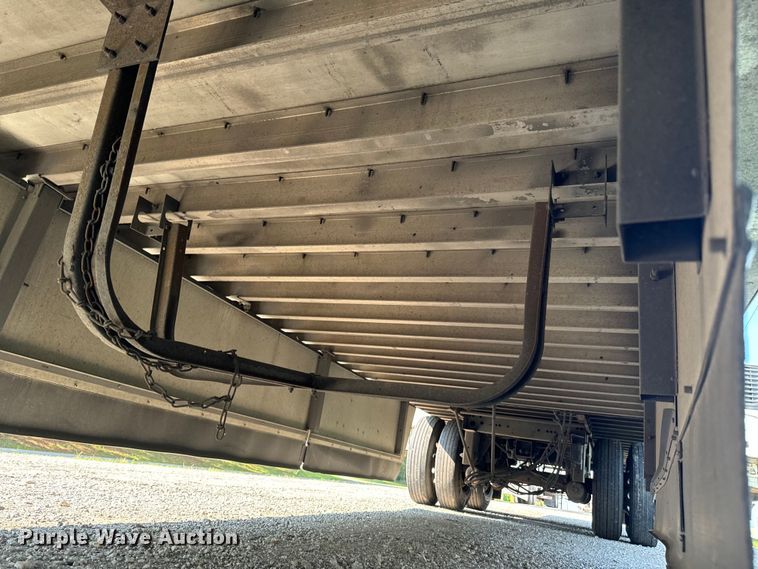 image for item DX0943 2015 Wabash refrigerated van trailer