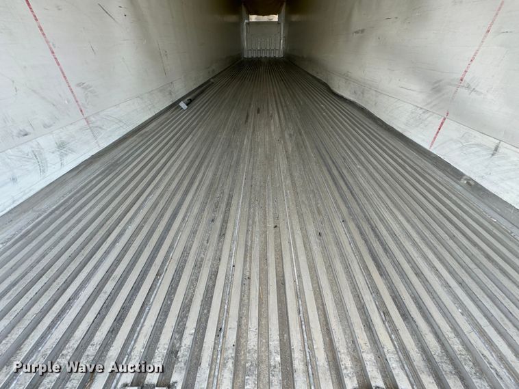 image for item DX0943 2015 Wabash refrigerated van trailer