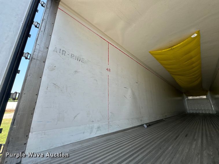 image for item DX0943 2015 Wabash refrigerated van trailer