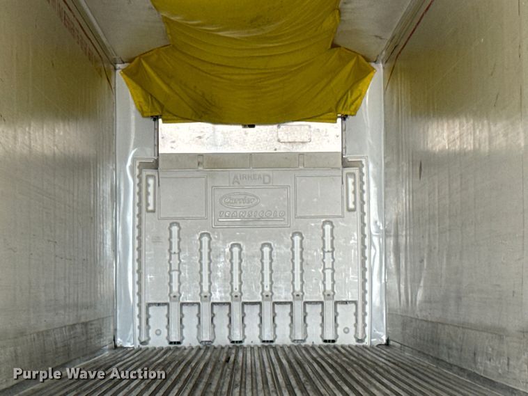 image for item DX0943 2015 Wabash refrigerated van trailer