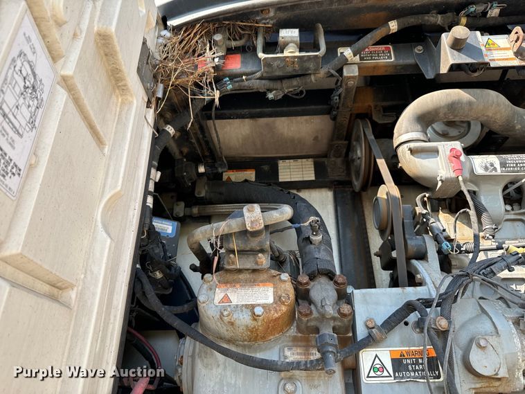 image for item DX0943 2015 Wabash refrigerated van trailer