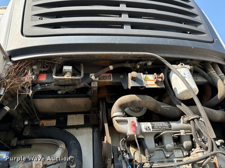 image for item DX0943 2015 Wabash refrigerated van trailer