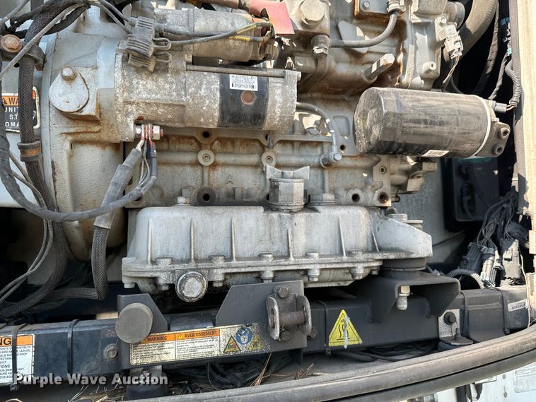 image for item DX0943 2015 Wabash refrigerated van trailer