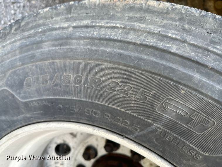 image for item DX0943 2015 Wabash refrigerated van trailer