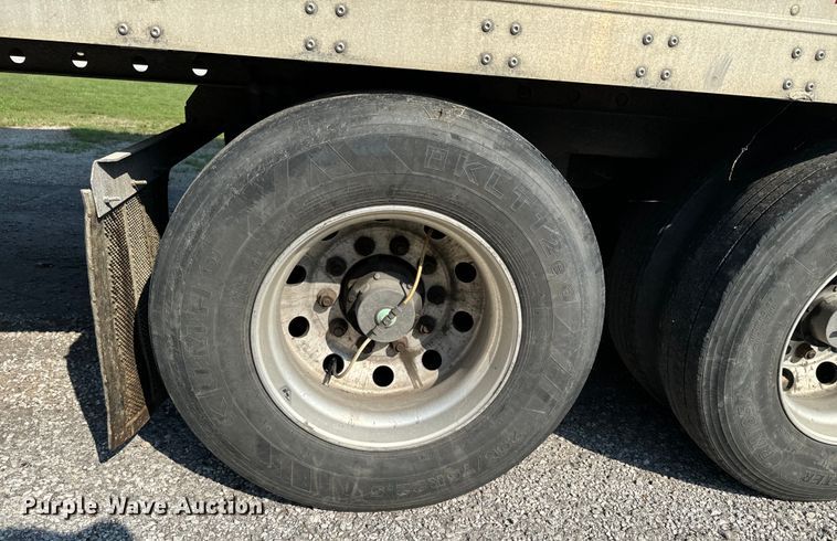 image for item DX0943 2015 Wabash refrigerated van trailer