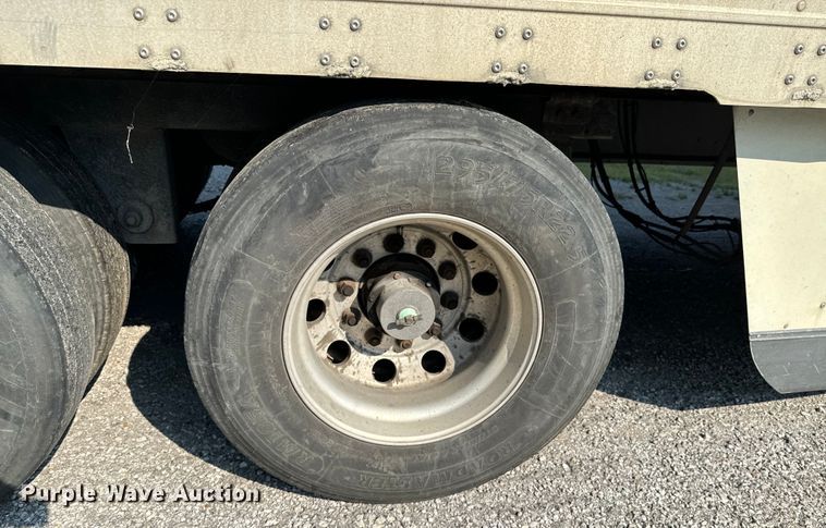 image for item DX0943 2015 Wabash refrigerated van trailer