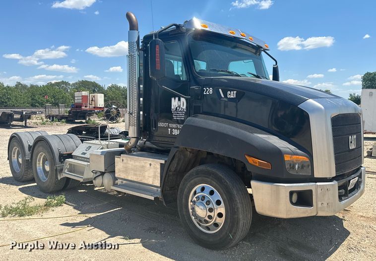 image for item DX3457 2015 Caterpillar  CT660 semi truck