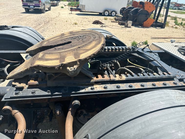 image for item DX3457 2015 Caterpillar  CT660 semi truck