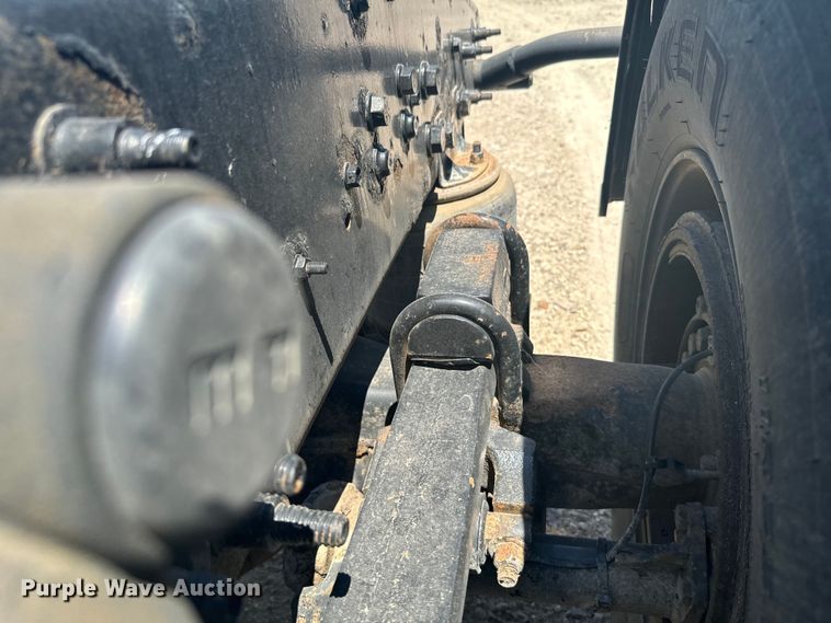 image for item DX3457 2015 Caterpillar  CT660 semi truck