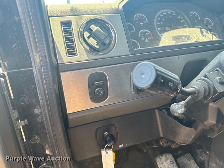 image for item DX3457 2015 Caterpillar  CT660 semi truck