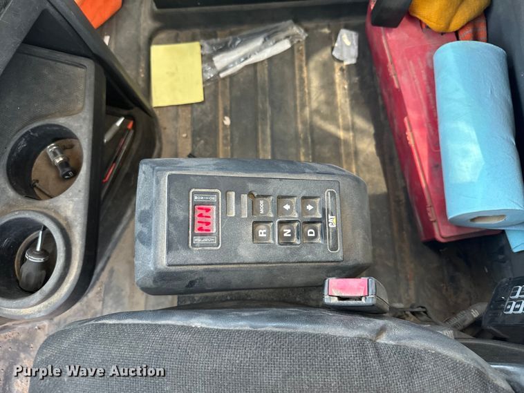 image for item DX3457 2015 Caterpillar  CT660 semi truck