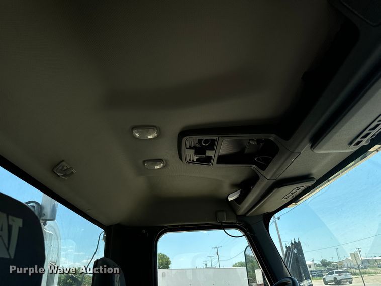 image for item DX3457 2015 Caterpillar  CT660 semi truck