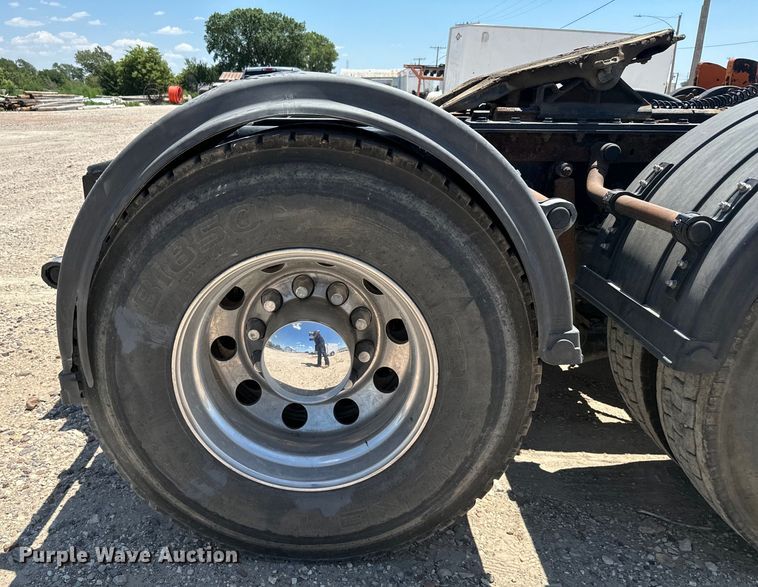 image for item DX3457 2015 Caterpillar  CT660 semi truck