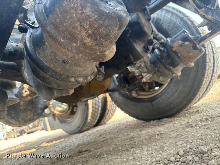 image for item DX3475 2012 Freightliner  Cascadia semi truck