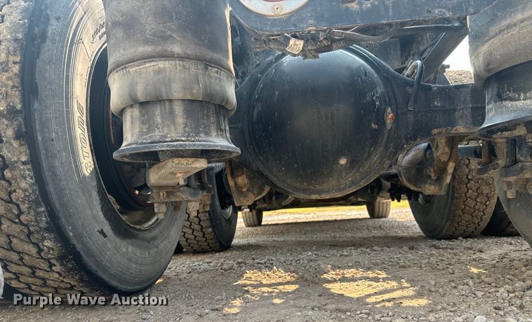 image for item DX3475 2012 Freightliner  Cascadia semi truck