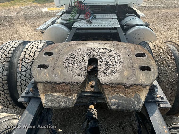 image for item DX3475 2012 Freightliner  Cascadia semi truck