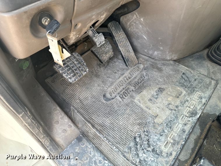 image for item DX3475 2012 Freightliner  Cascadia semi truck