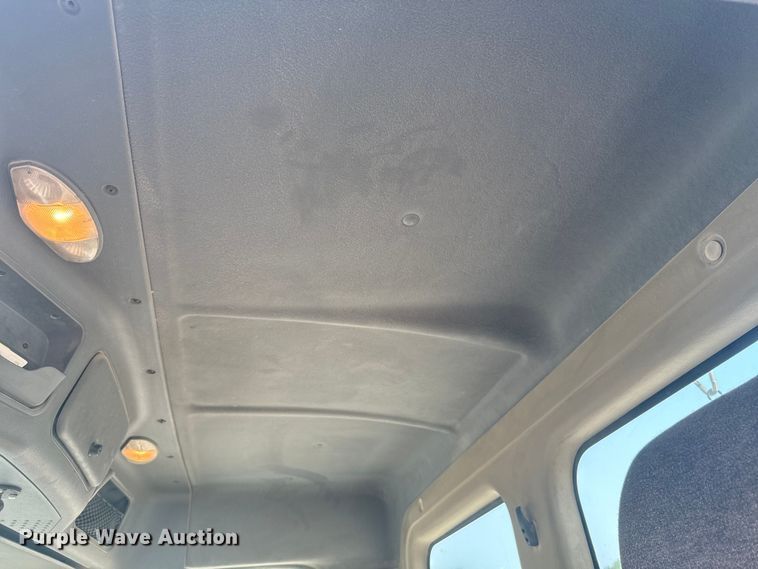 image for item DX3475 2012 Freightliner  Cascadia semi truck