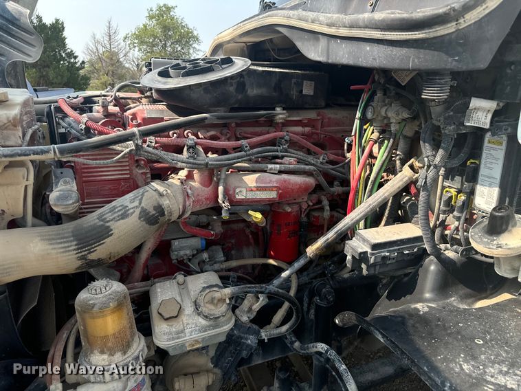 image for item DX3475 2012 Freightliner  Cascadia semi truck