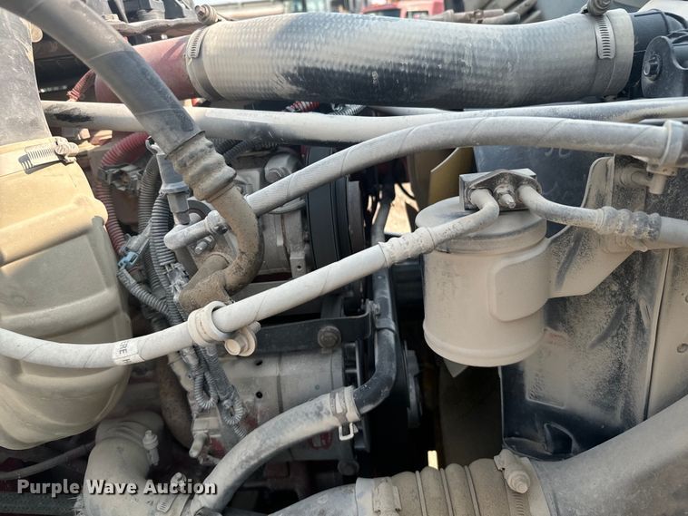 image for item DX3475 2012 Freightliner  Cascadia semi truck