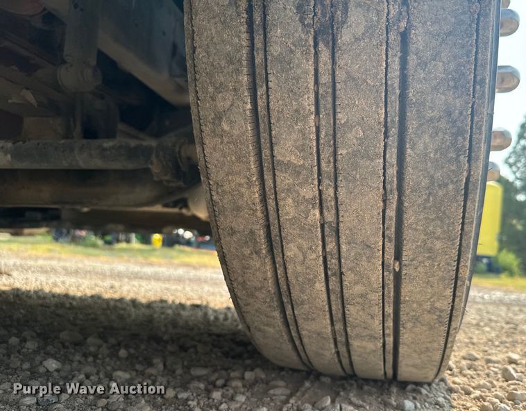 image for item DX3475 2012 Freightliner  Cascadia semi truck