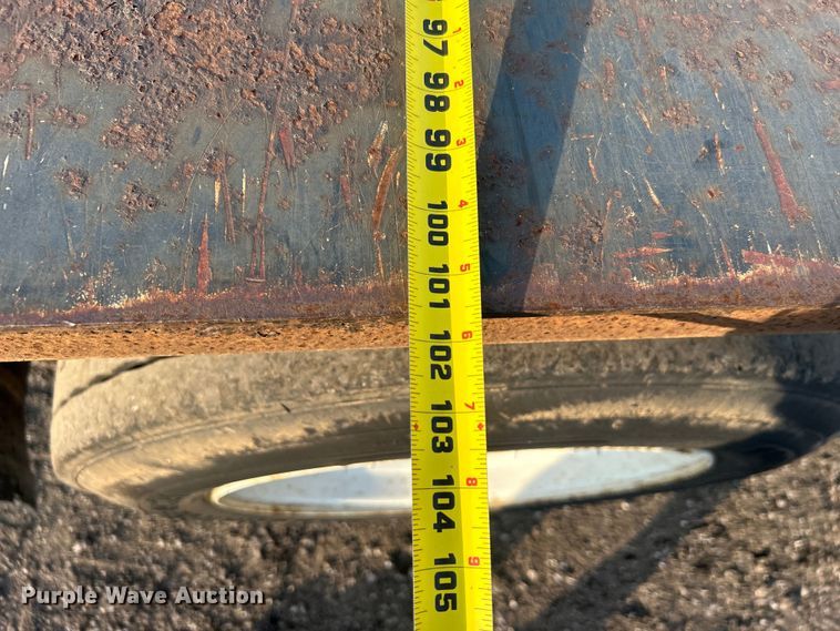 image for item EG0731 2003 Great Dane drop deck trailer