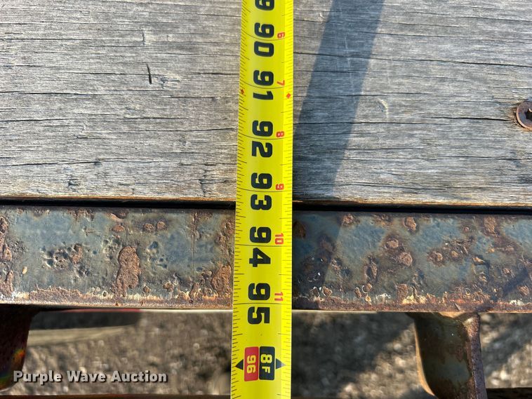 image for item EG0731 2003 Great Dane drop deck trailer