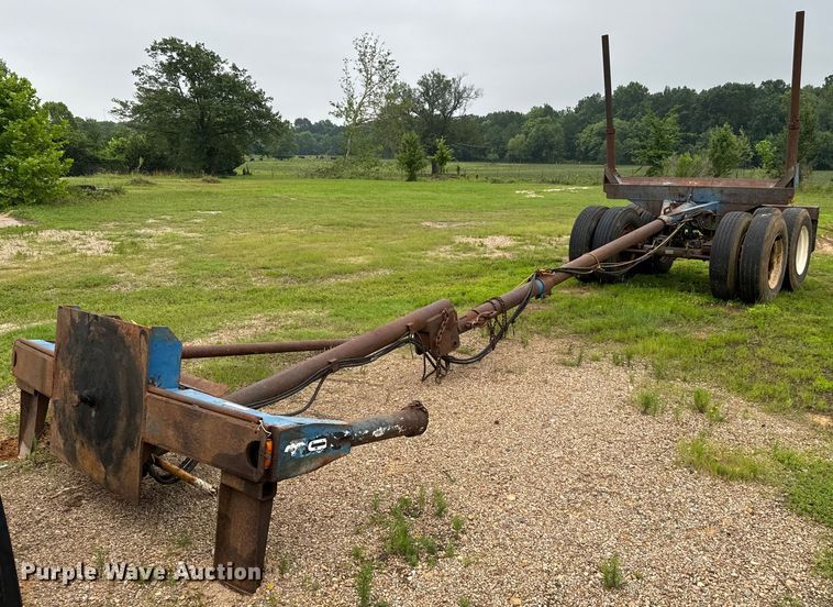 image for item EH3972 1994 Shop built  logging trailer