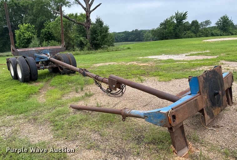 image for item EH3972 1994 Shop built  logging trailer