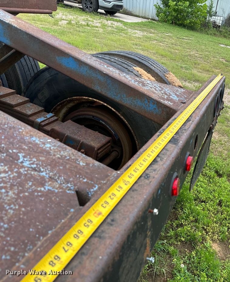 image for item EH3972 1994 Shop built  logging trailer