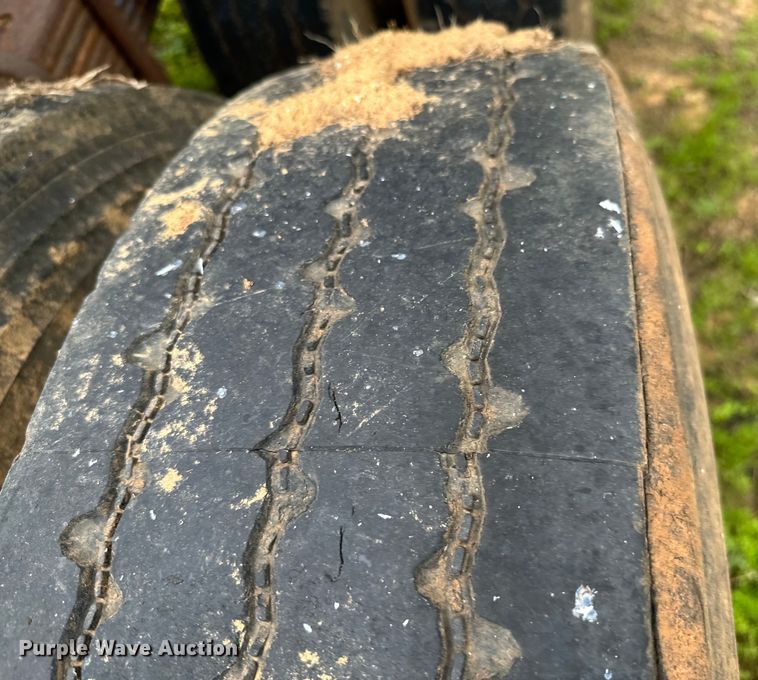 image for item EH3972 1994 Shop built  logging trailer