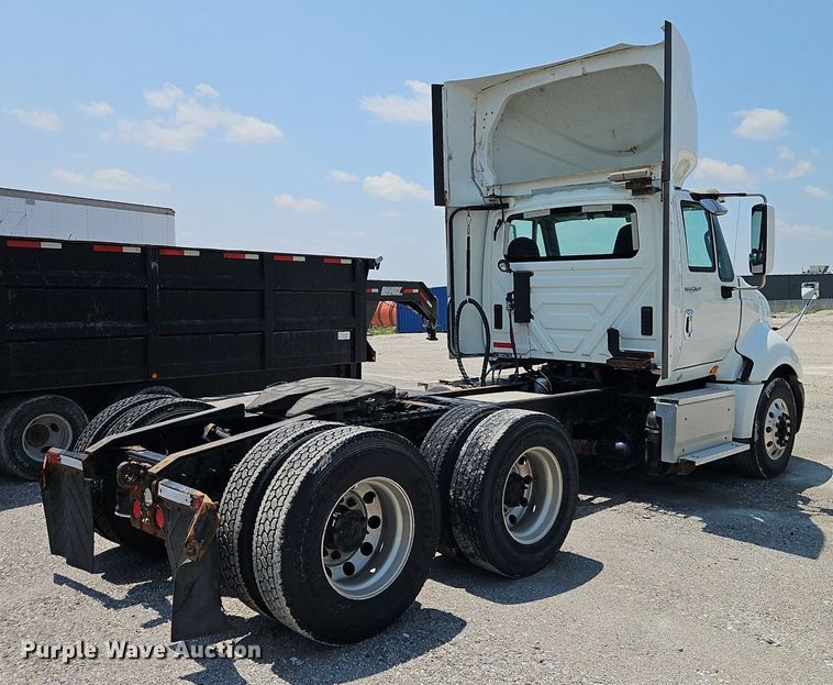 image for item EI3923 2014 International  Pro Star Plus semi truck