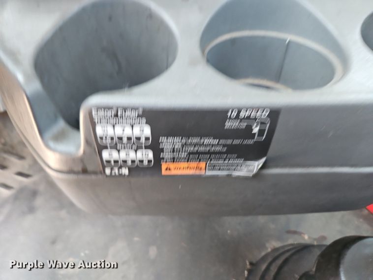 image for item EI3923 2014 International  Pro Star Plus semi truck