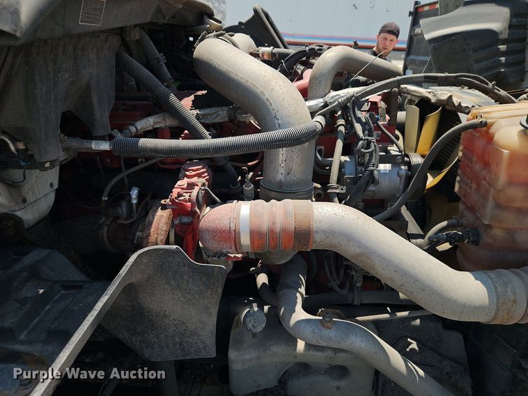 image for item EI3923 2014 International  Pro Star Plus semi truck