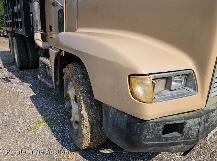 image for item EI3966 1995 Freightliner  FLD120 dump truck