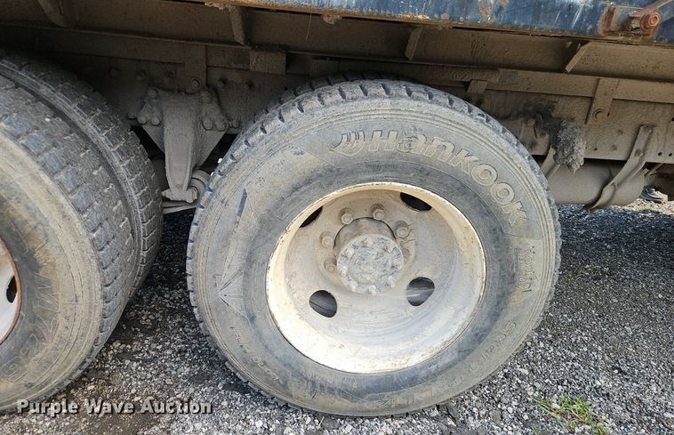image for item EI3966 1995 Freightliner  FLD120 dump truck