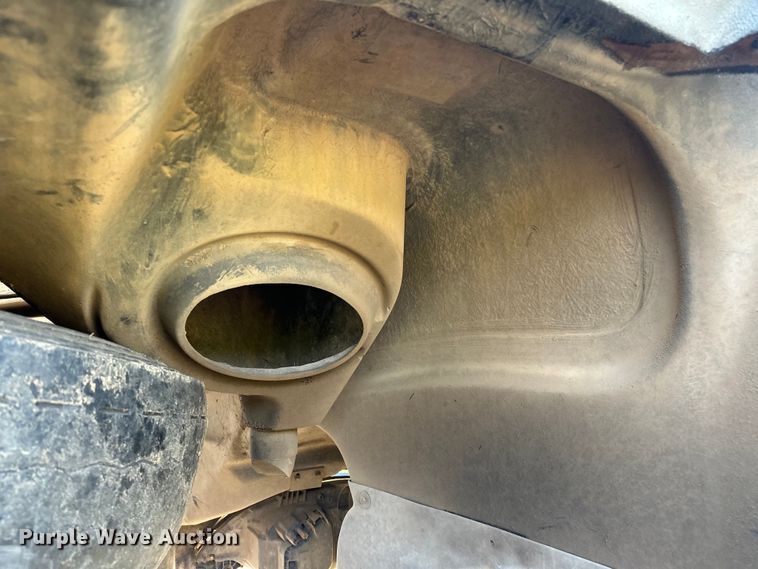 image for item EJ4420 2003 Freightliner  Columbia  hood  