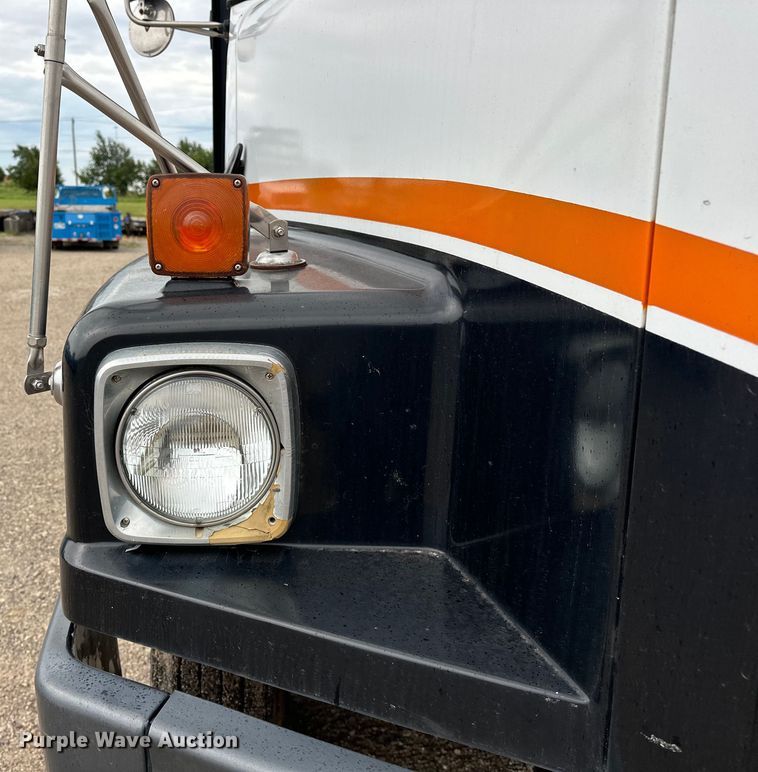 image for item EJ4435 1997 Volvo  WG64T crane truck