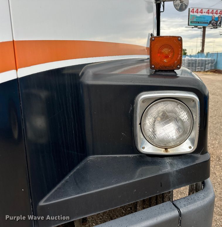 image for item EJ4435 1997 Volvo  WG64T crane truck