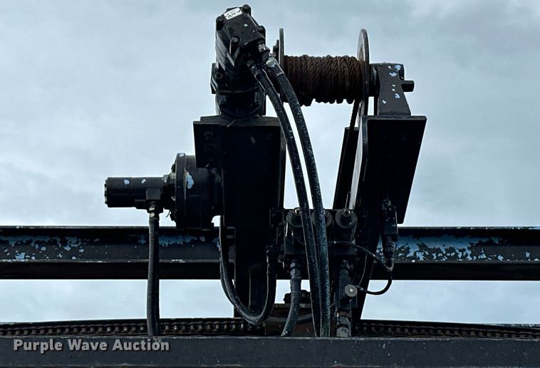 image for item EJ4435 1997 Volvo  WG64T crane truck