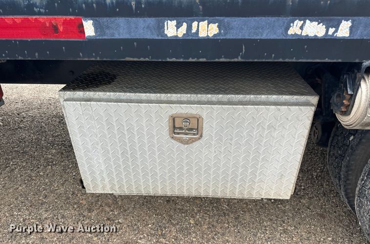 image for item EJ4435 1997 Volvo  WG64T crane truck