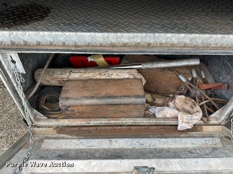 image for item EJ4435 1997 Volvo  WG64T crane truck