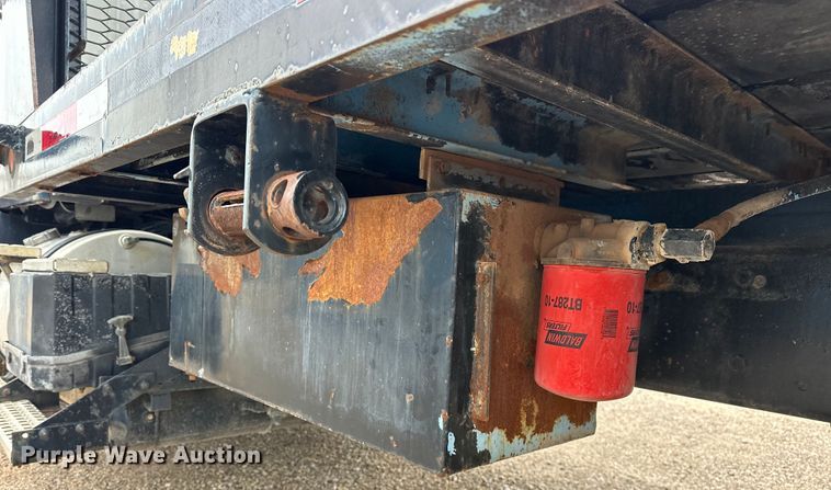 image for item EJ4435 1997 Volvo  WG64T crane truck