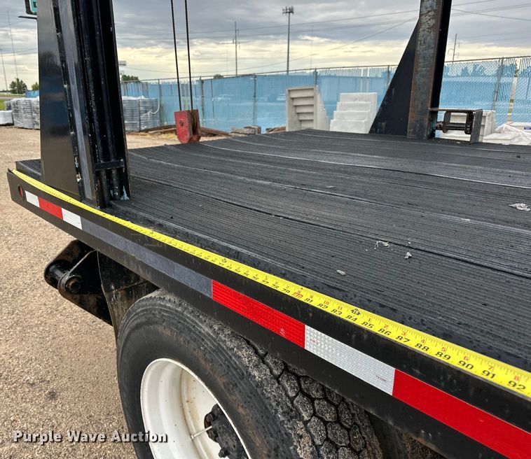 image for item EJ4435 1997 Volvo  WG64T crane truck